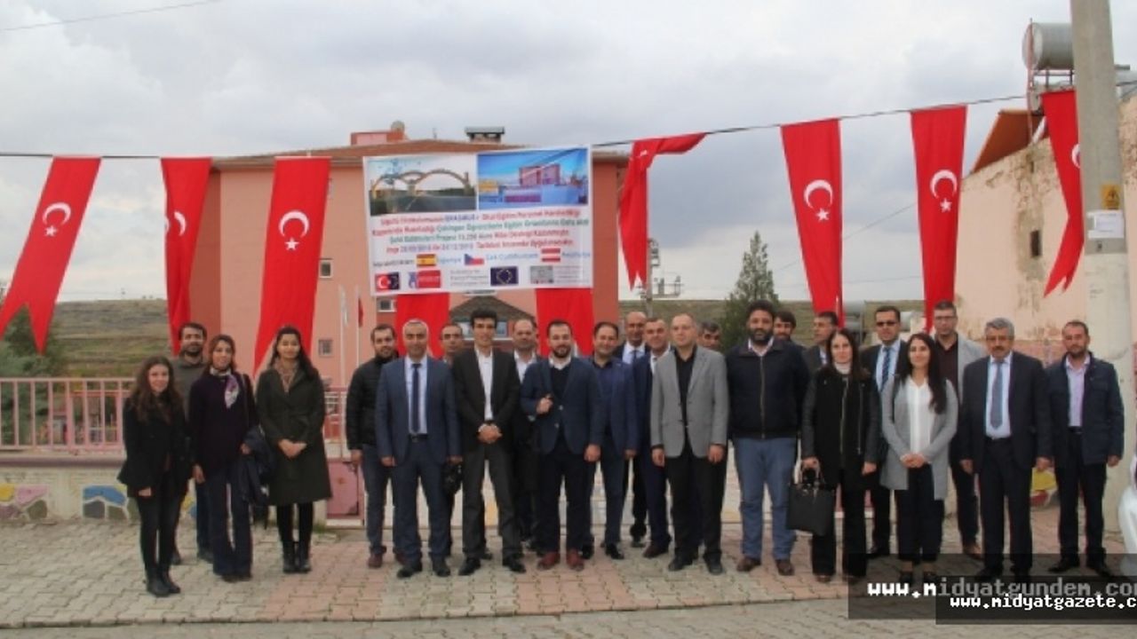 Midyat'ta 8 Öğretmen Erasmusla  Yurtdışına Gidecek