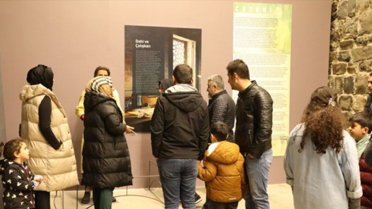 "Cezeri'nin Olağanüstü Makineleri Sergisi"ni iki günde 20 bin kişi gezdi