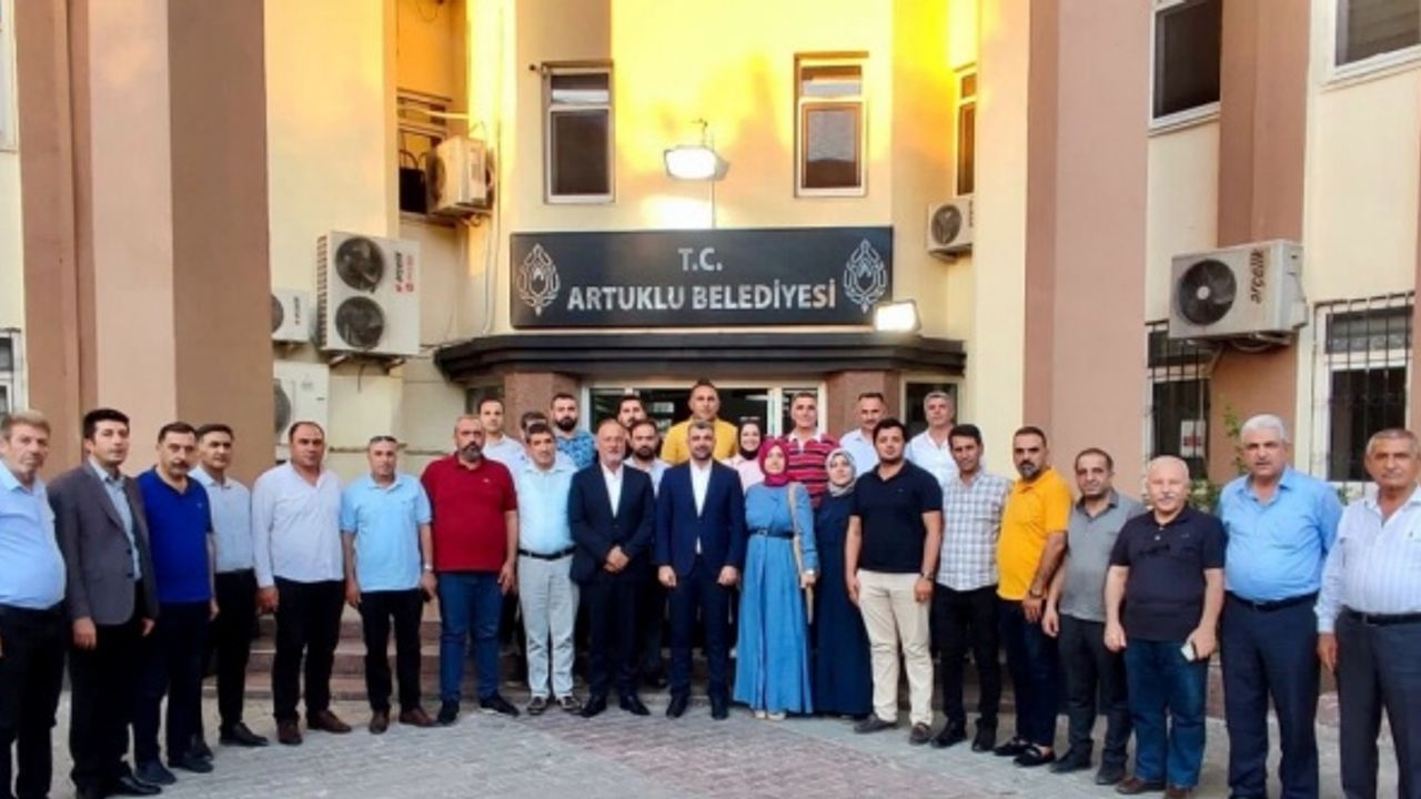 AK Parti Mardin İl Başkanı Kılıç'tan Artuklu Belediye Başkanı Tatlıdede'ye ziyaret