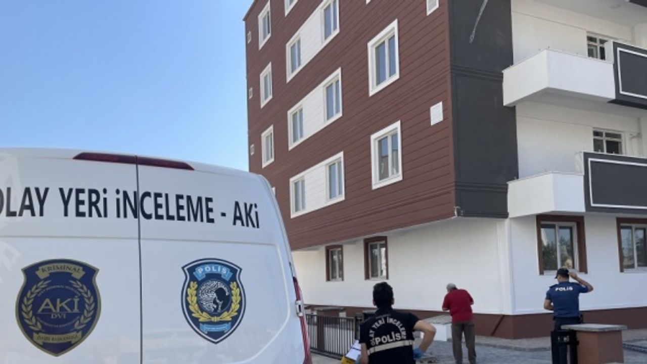 Kilis'te çalıştığı inşaattan düşen çocuk ağır yaralandı