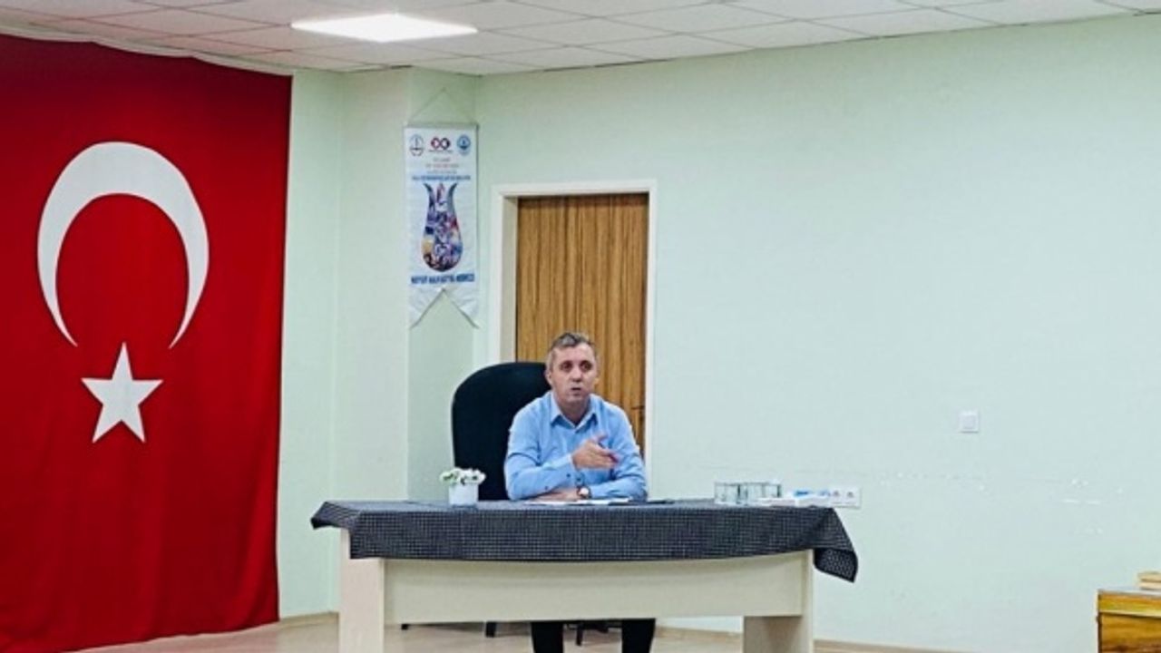 Midyat’ta “Hayat Boyu Öğrenme“ konulu toplantı yapıldı
