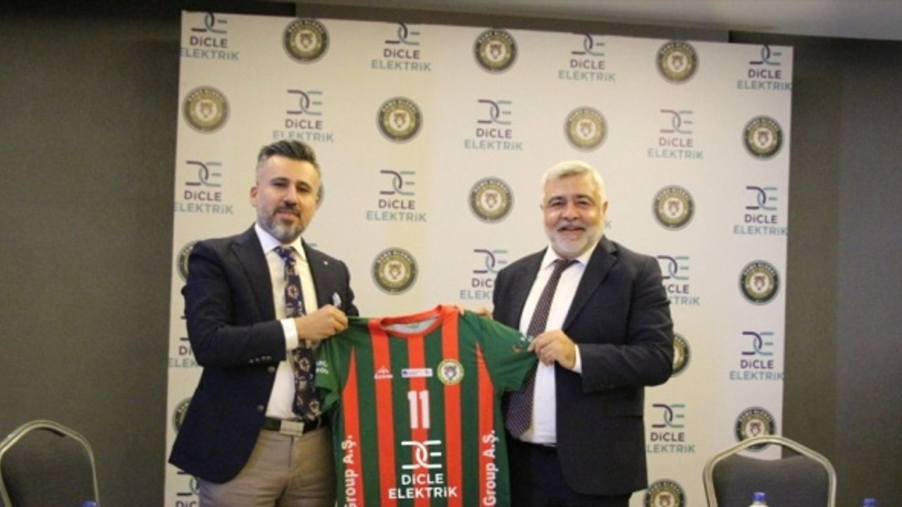 Dicle Elektrik yeni sezonda da Cizre Belediyespor'un forma sponsoru oldu