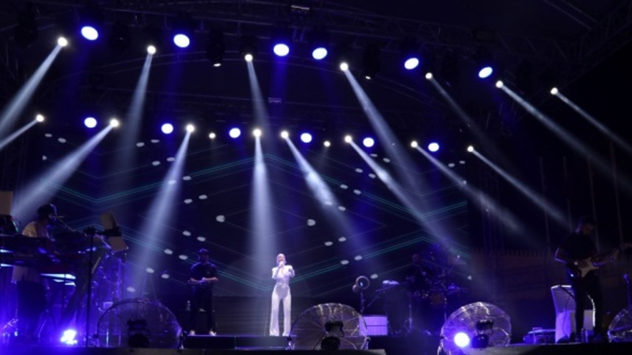 Gaziantep'teki "4. Uluslararası Gastronomi Festivali" Derya Uluğ konseriyle sona erdi