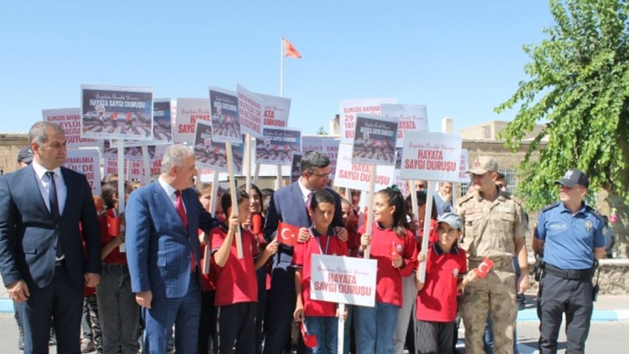 Gercüş'te "Yayalara öncelik duruşu, hayata saygı duruşu" etkinliği yapıldı