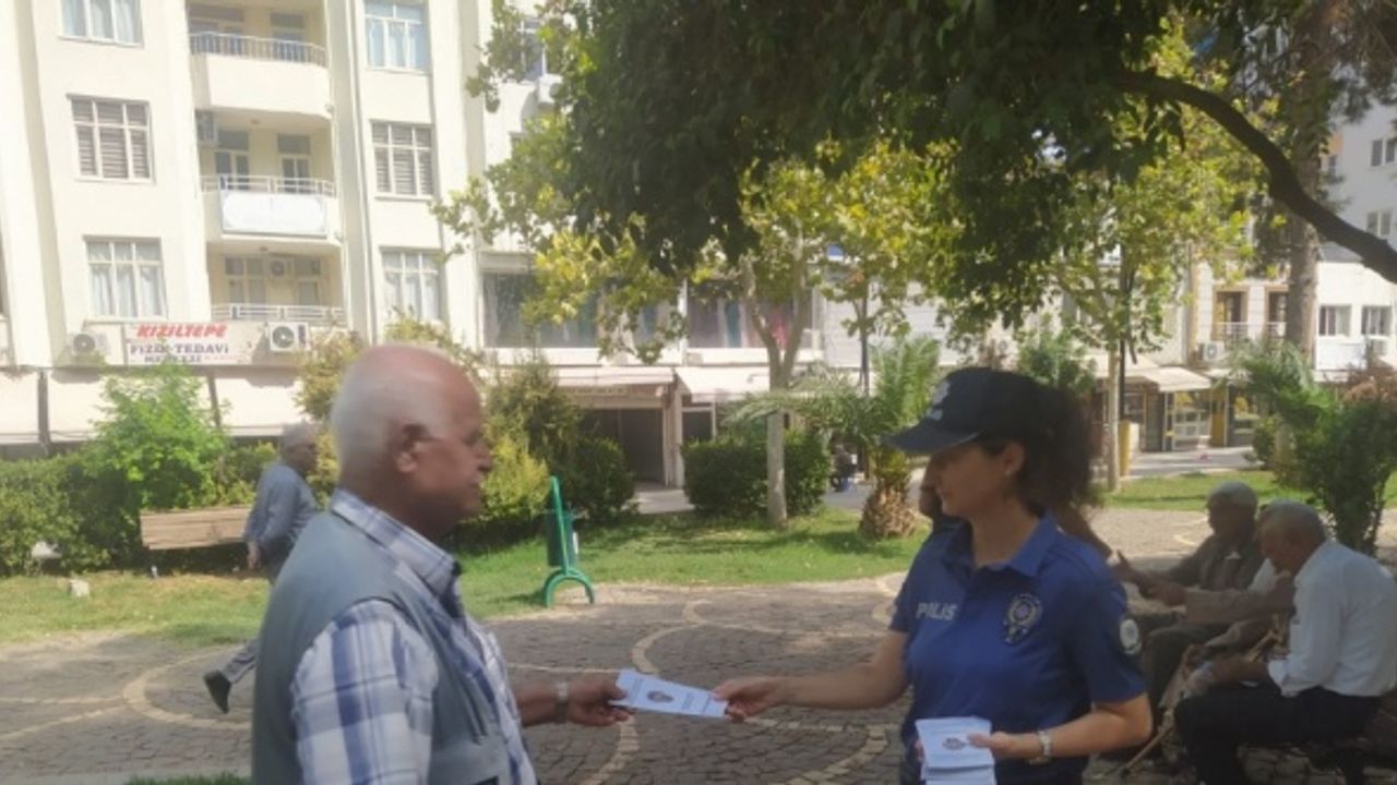 Kızıltepe'de polis hırsızlık ve dolandırıcılık olaylarına karşı vatandaşları bilgilendirdi