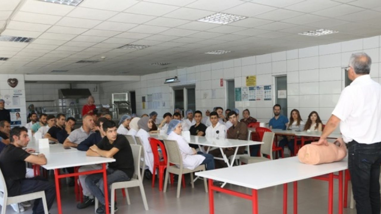 Medical Point Gaziantep Hastanesi'nin bölgesel eğitimi sürüyor