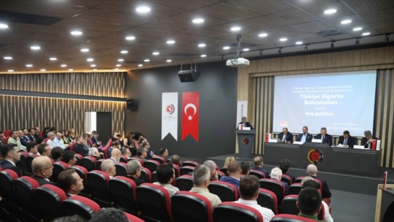 Samsun'da "Türkiye Sigorta Sohbetleri" programı düzenlendi