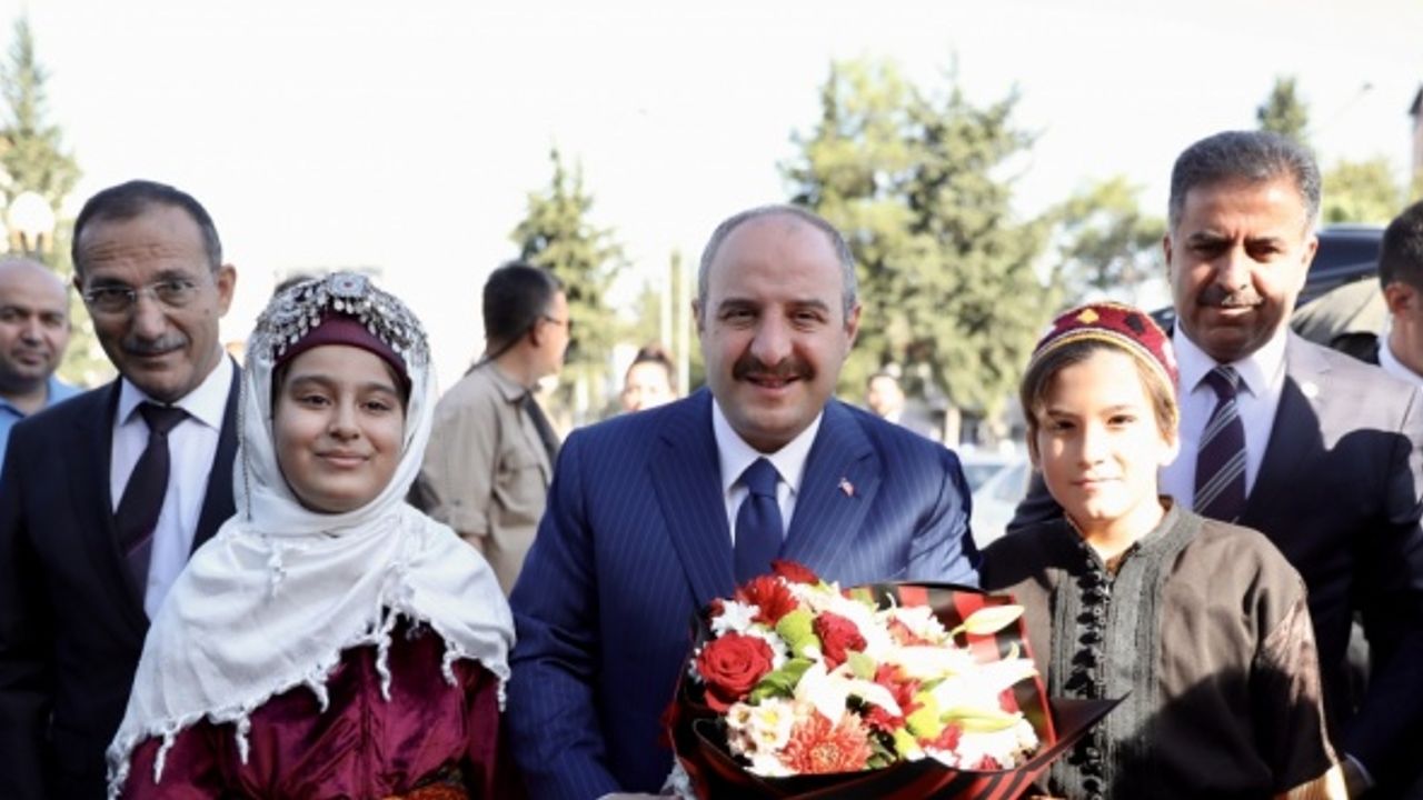 Sanayi ve Teknoloji Bakanı Varank, Adıyaman'da destek projelerinin imza töreninde konuştu: