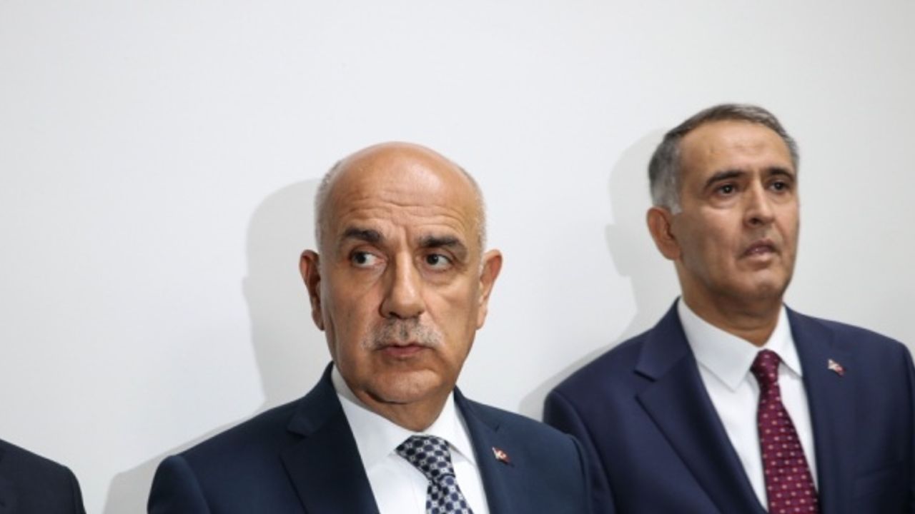 Tarım ve Orman Bakanı Vahit Kirişci, helikopter kazası ve Marmaris'teki yangını değerlendirdi: