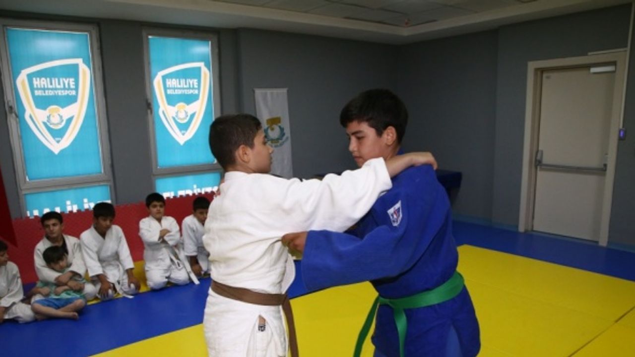 Üç yıl önce başladığı judoda Balkan Şampiyonası'na çıkacak