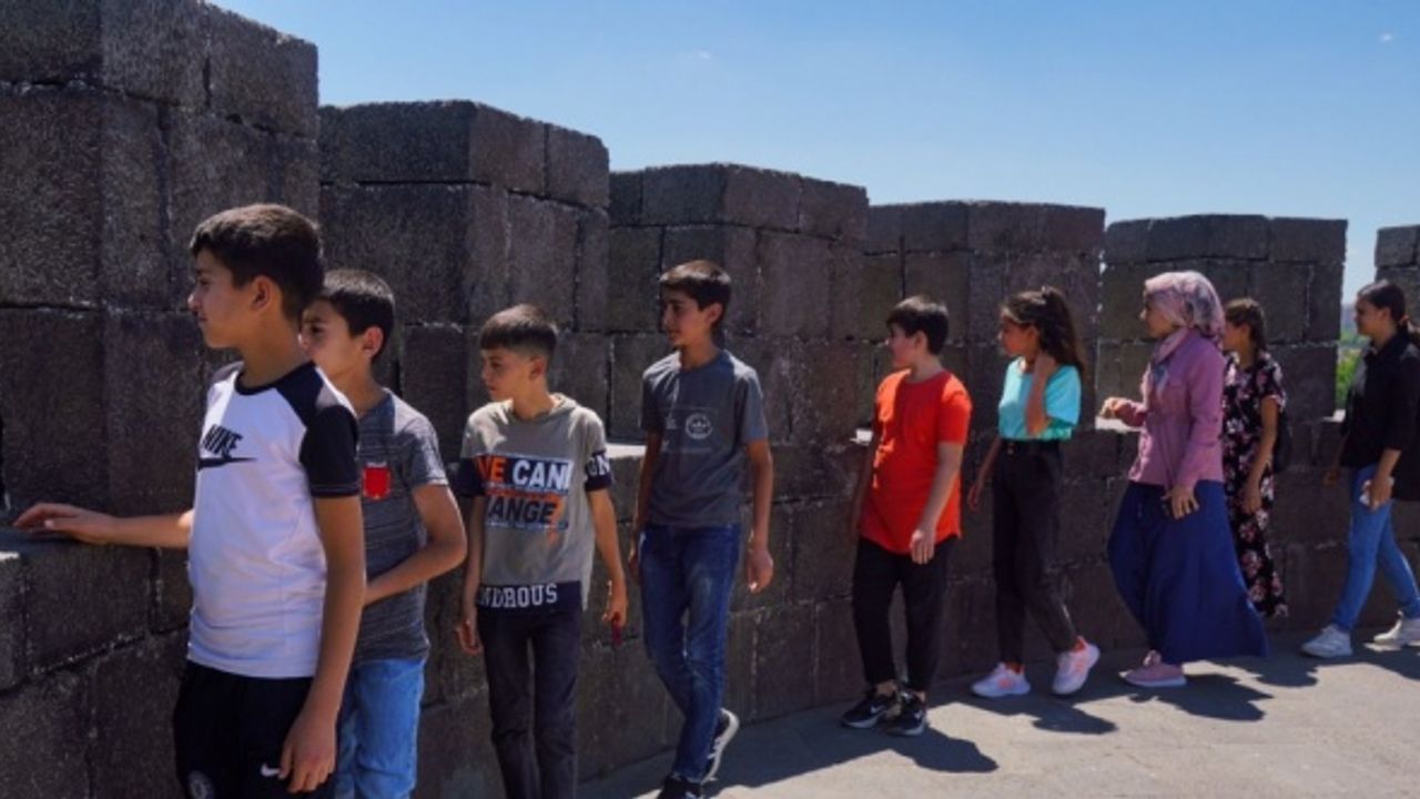 Diyarbakır'da 4 bin 500 öğrenci "Gez-Gör" etkinliklerinden yararlandı