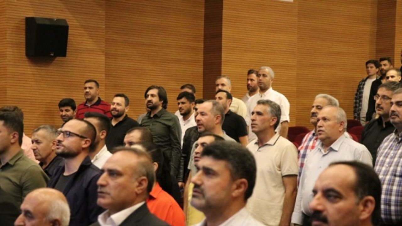 Eğitim-Bir-Sen Siirt Şube Başkanlığına Murat Şeker yeniden seçildi