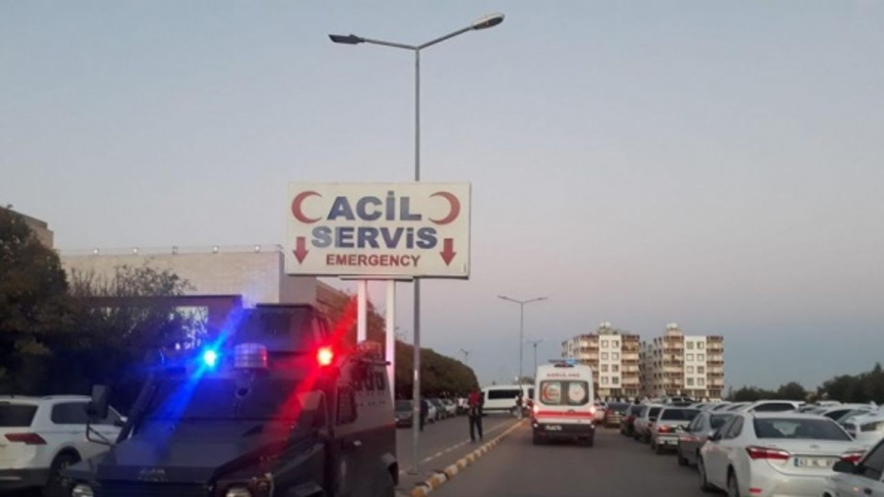 GÜNCELLEME - Şanlıurfa'da okullar bölgesinde çıkan silahlı kavgada 2 kişi öldü, 5 kişi yaralandı
