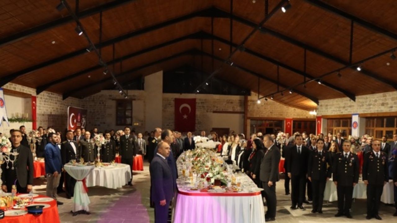 Kilis'te 29 Ekim Cumhuriyet Bayramı dolayısıyla resepsiyon verildi