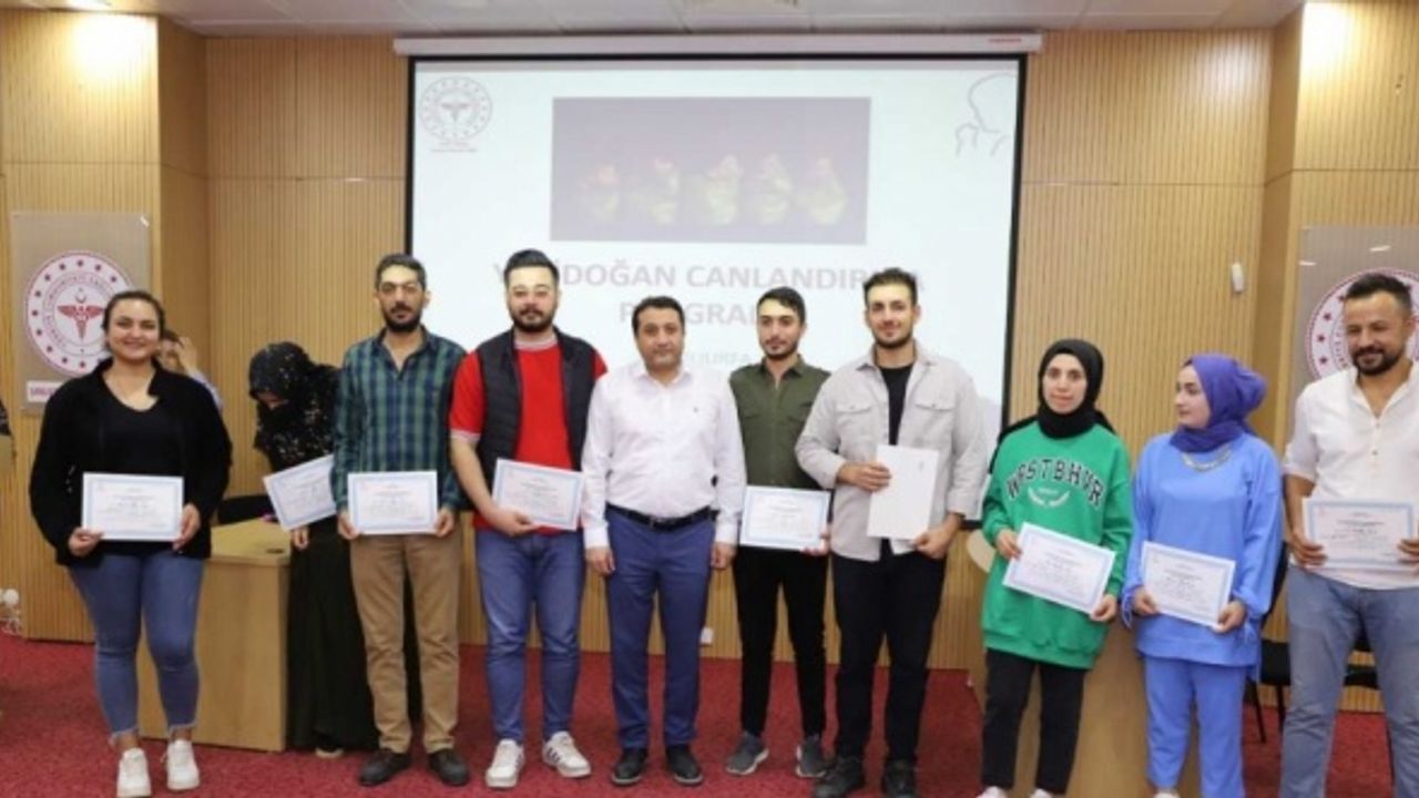 Şanlıurfa'da sağlık çalışanlarına yenidoğan canlandırma eğitimi verildi