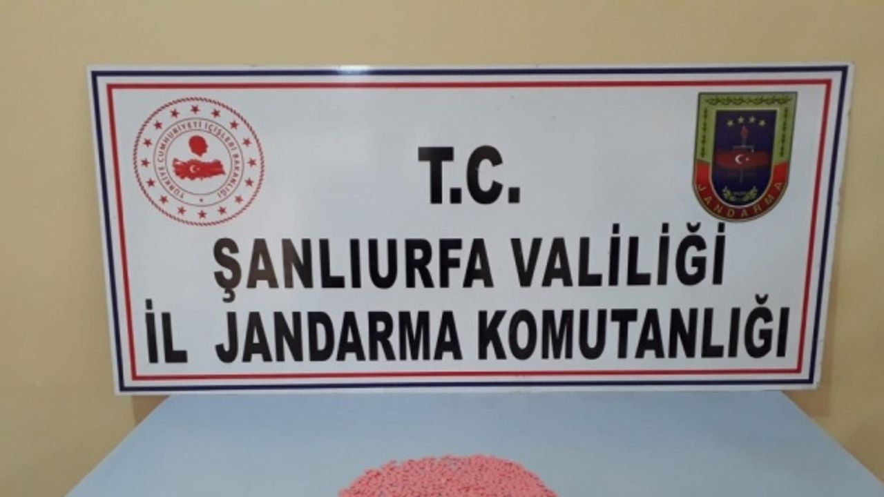 Şanlıurfa'da üzerinde 295 uyuşturucu hap ele geçirilen zanlı tutuklandı