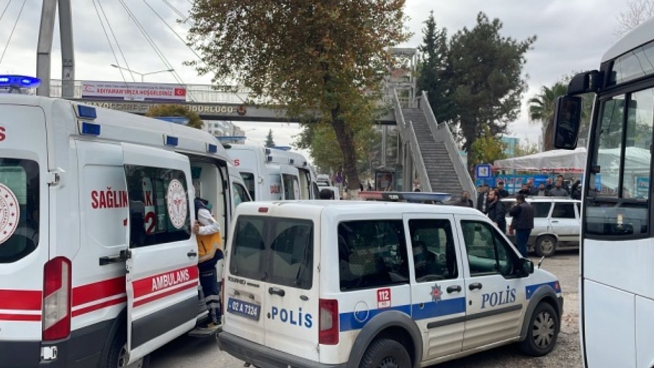 Adıyaman Adliyesi önünde çıkan kavgada 3 kişi yaralandı