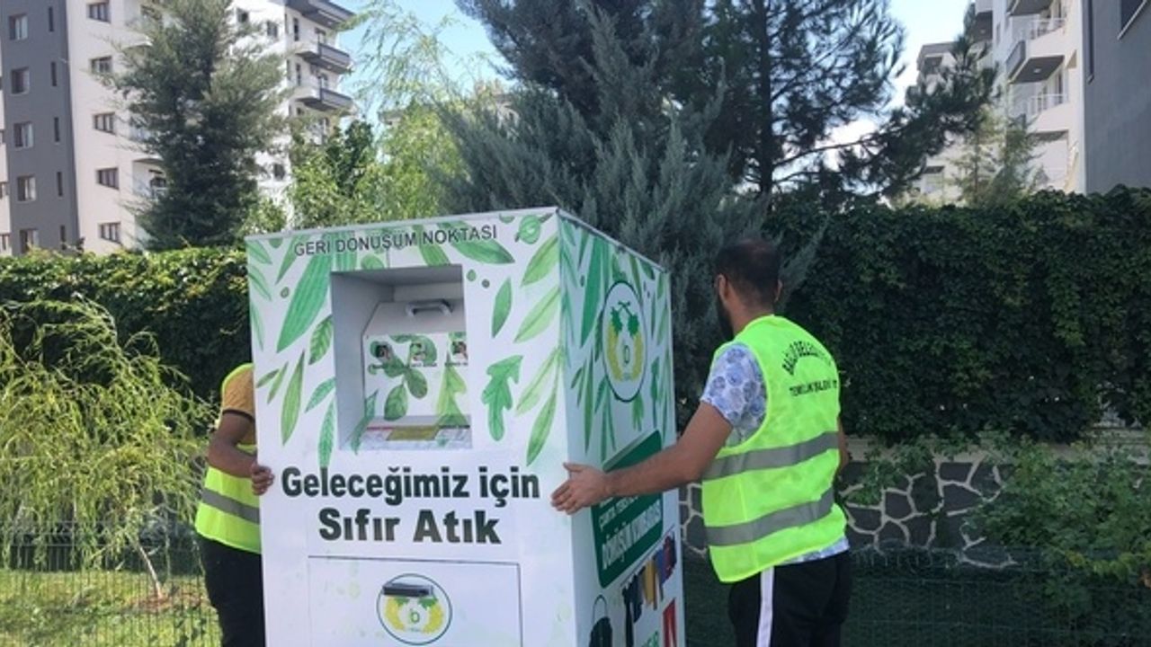 Bağlar Belediyesi, 9 ayda geri dönüşüme 85 ton kullanılmış giysi kazandırdı