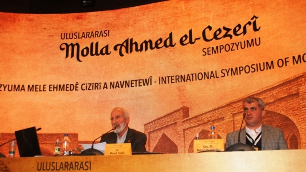 Uluslararası Molla Ahmed el-Cezeri Sempozyumu Cizre'de sürüyor