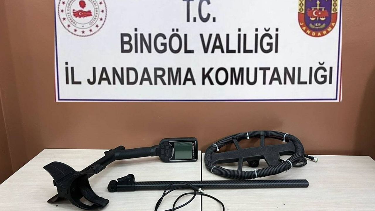 Bingöl'de kaçak define arayan şahıs jandarma tarafından yakalandı