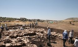 Dünya uygarlık tarihine ışık tutan höyükte deprem ve selin izleri araştırılıyor