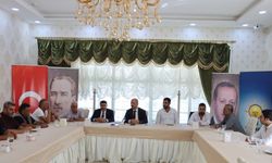 AK Parti Kilis İl Başkanı Karataş, kentteki gazetecilerle bir araya geldi