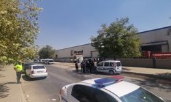 Gaziantep'te fabrikada çıkan yangına müdahale ediliyor
