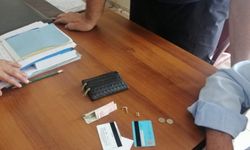 İslahiye'de zabıta ekipleri bulduğu cüzdanı sahibine teslim etti