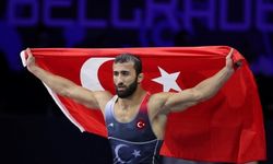 Milli güreşçi Burhan Akbudak, dünya şampiyonu oldu