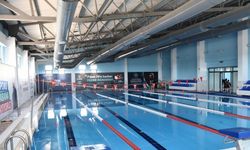 Nusaybin'de yarı olimpik kapalı yüzme havuzu faaliyete girdi