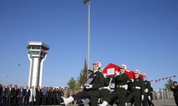 Şehit Ulaştırma Sözleşmeli Piyade Er Ayberk'in naaşı memleketi Gaziantep'e uğurlandı