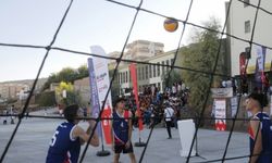 Şırnak'ta "Mahalle Ligi" projesi kapsamında düzenlenen spor etkinliği başladı