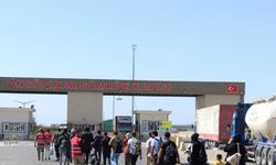 Suriyelilerin ülkelerine gönüllü geri dönüşü sürüyor