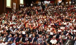 Yeniden Refah Partisi Genel Başkanı Erbakan, Gaziantep'te partinin il kongresine katıldı: