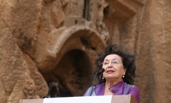 Dara Antik Kenti'nde "Taşla Dokunmuş, Sevgiyle Yoğrulmuş Mardin" defilesi yapıldı