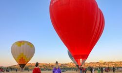 Diyarbakır'dan yükselen balonlar fotoğraf çekimleri için dekor oldu