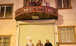 HDP Diyarbakır il binası kaçak kat nedeniyle mühürlendi