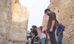 MAÜ Rektörü Özcoşar Hasankeyf'te kazı çalışmalarını inceledi