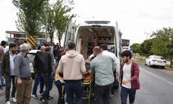 Şanlıurfa'da iki otomobilin çarpışması sonucu 1 kişi yaralandı