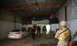 Şanlıurfa'da uyuşturucu satıcılarına şafak operasyonunda 40 zanlı yakalandı