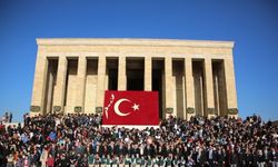 Doğa Koleji öğrencileri Anıtkabir'i ziyaret etti