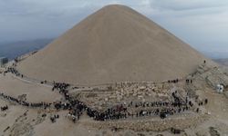 Dünya mirası Nemrut'un bu yılki ziyaretçi sayısı çeyrek milyona yaklaştı