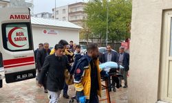 DÜZELTME - Dün yayımladığımız "Adıyaman'da silahlı kavgada 1 kişi ağır yaralandı" başlıklı haberimizde sehven yazılan köy, yaralı ve zanlı isimleri düzeltilmiştir.