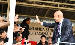 Hakem Cüneyt Çakır, Gaziantep'te çocuklarla buluştu