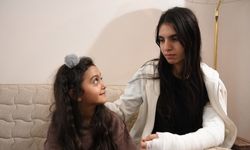 İlk roket sonrası eşinin durumunu öğrenmek isterken ikinci patlamada yaralandı