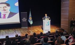 Kamu Başdenetçisi Malkoç, Diyarbakır'da üniversite öğrencileriyle bir araya geldi: