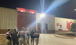 Kilis'te göçmen kaçakçılığı yaptıkları iddiasıyla 2 zanlı tutuklandı