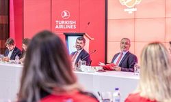 THY yönetimi ve THY Spor Kulübü yöneticileri ile oyuncuları yemekte bir araya geldi