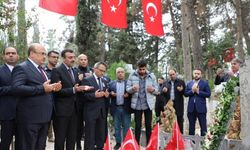 YPG/PKK'lı teröristlerin katlettiği Ayşenur öğretmen mezarı başında anıldı