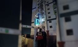 Diyarbakır'da bir kişi elektrik direğinde ölü bulundu